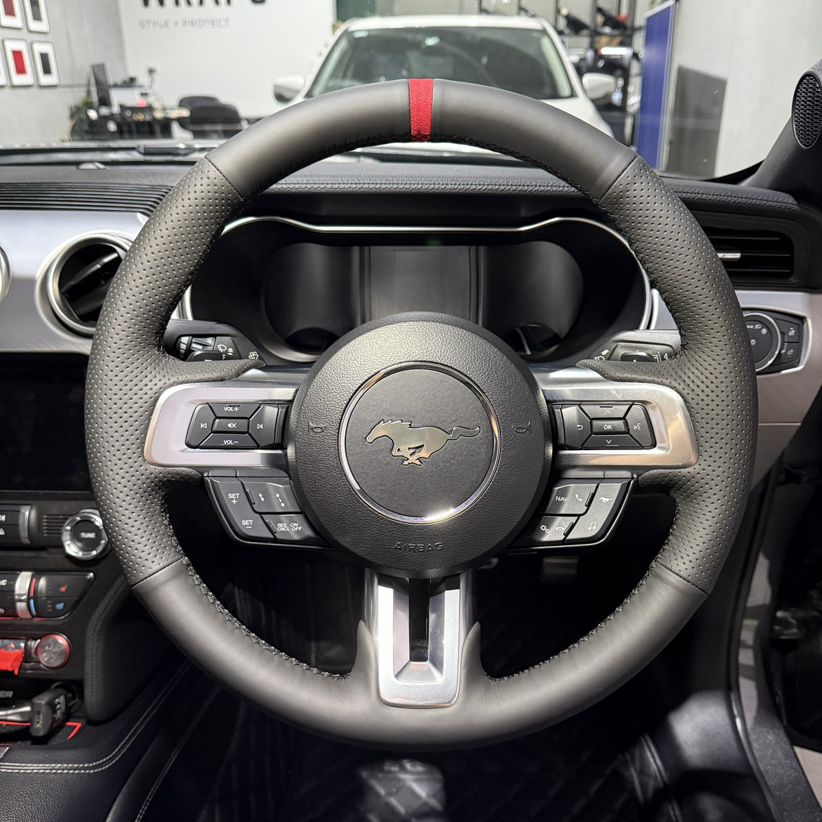 Ford Mustang S550 (2015–2023) Steering Wheel Wrap – Black Leather (smooth top, perforated sides), Black stitch, Red Alcantara® marker