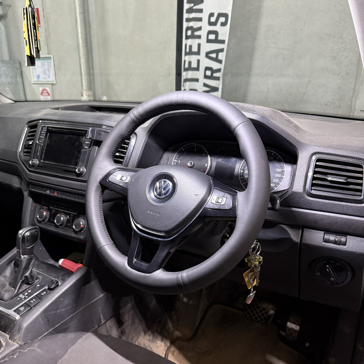 Volkswagen Amarok (2017–2022) Steering Wheel Wrap – Black Smooth Leather, Black stitch